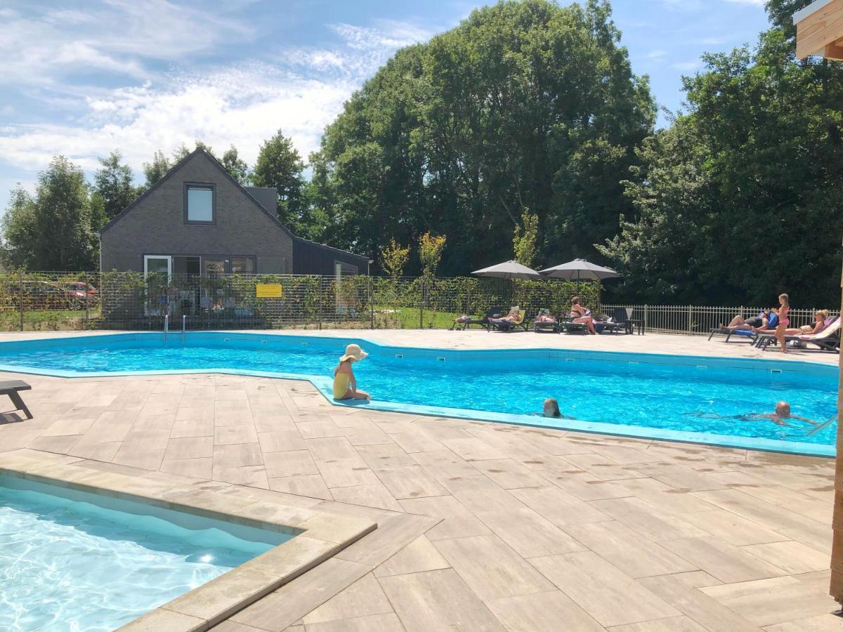 Chalet 516 Op Recreatiepark De Wielen Sint Maarten Exteriör bild