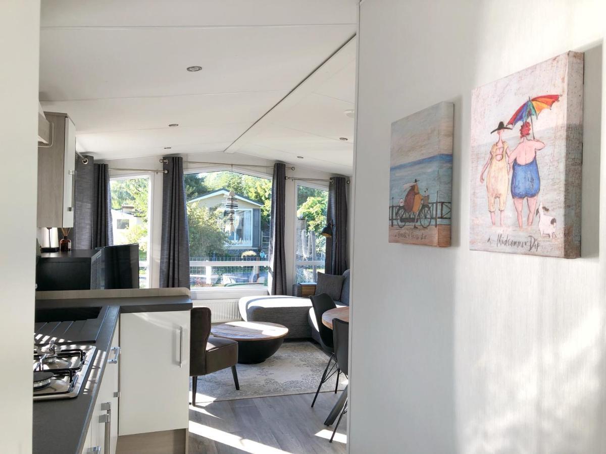 Chalet 516 Op Recreatiepark De Wielen Sint Maarten Exteriör bild